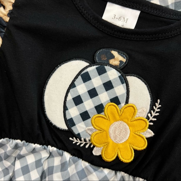 Baby Girl Plaid Pumpkin Romper - Picture 2 of 2